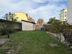 Prodej obchodního prostoru, Hustopeče, Dukelské nám., 185 m2