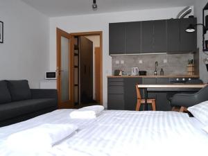 Prodej bytu 1+kk, Abertamy, Vítězná, 34 m2