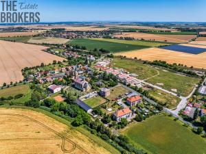 Prodej pozemku, Dvory, 1111 m2