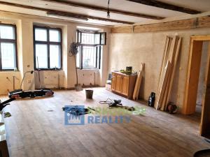 Pronájem obchodního prostoru, Trutnov - Vnitřní Město, Krakonošovo náměstí, 85 m2