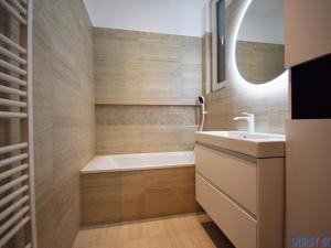 Pronájem bytu 3+1, Praha - Vinohrady, Korunní, 105 m2