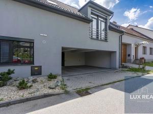 Prodej bytu 2+kk, Střelice, Brněnská, 54 m2