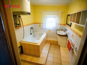 Prodej chaty, Jesenice, U Velkého rybníka, 67 m2