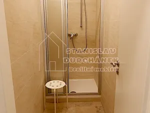 Pronájem kanceláře, Praha - Karlín, Thámova, 20 m2