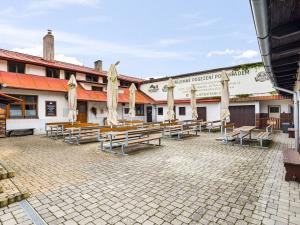 Prodej restaurace, Český Šternberk, 480 m2