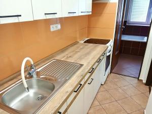 Prodej bytu 2+kk, Trutnov, Královecká, 55 m2