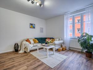 Pronájem bytu 2+1, Chomutov, Jiráskova, 55 m2