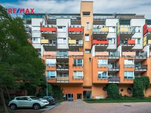 Pronájem bytu 2+kk, Praha - Vysočany, Pod Harfou, 50 m2