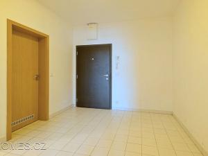 Pronájem bytu 2+kk, Praha - Holešovice, U Uranie, 70 m2