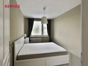 Pronájem bytu 2+kk, Praha - Stodůlky, U jezera, 42 m2