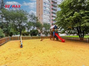 Prodej bytu 2+kk, Praha - Kobylisy, Chabařovická, 47 m2