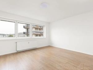 Pronájem bytu 1+kk, Praha - Nusle, Kloboučnická, 33 m2