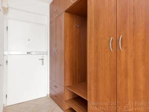 Pronájem bytu 1+kk, Praha - Nusle, Kloboučnická, 33 m2
