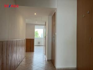 Prodej bytu 3+1, Praha - Řepy, Španielova, 77 m2