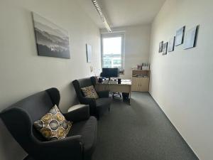Pronájem kanceláře, Praha - Karlín, Pobřežní, 460 m2