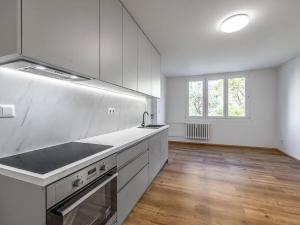 Prodej bytu 3+kk, Praha - Kamýk, Zárubova, 60 m2