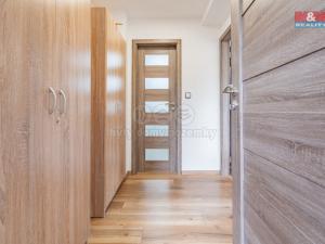 Pronájem atypického bytu, Hoštice, 60 m2
