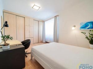 Prodej bytu 2+1, Praha - Žižkov, Biskupcova, 69 m2