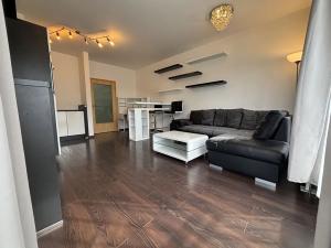 Prodej bytu 2+kk, Praha - Hrdlořezy, Nad Smetankou, 55 m2