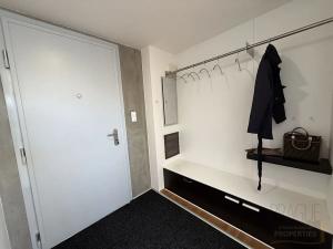Pronájem bytu 4+kk, Praha - Vysočany, Ocelářská, 112 m2