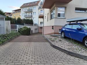 Pronájem garážového stání, Praha - Suchdol, Internacionální, 15 m2