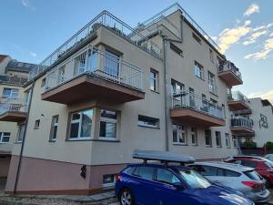 Pronájem garážového stání, Praha - Suchdol, Internacionální, 15 m2
