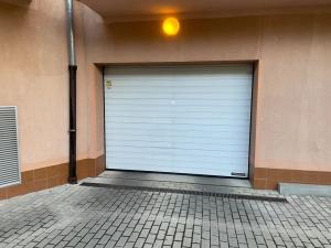 Pronájem garážového stání, Praha - Suchdol, Internacionální, 15 m2