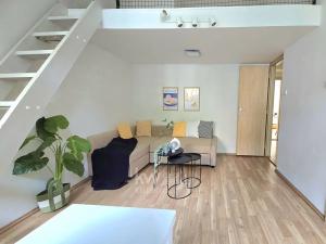 Pronájem bytu 1+kk, Praha - Vinohrady, Londýnská, 48 m2