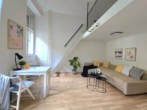 Pronájem bytu 1+kk, Praha - Vinohrady, Londýnská, 48 m2