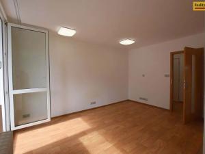 Pronájem bytu 1+kk, Praha - Nusle, Kotorská, 35 m2