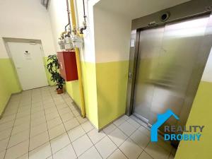 Pronájem ordinace, Děčín, Prokopa Holého, 73 m2
