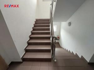 Pronájem bytu 2+kk, Velký Osek, U hřiště, 58 m2