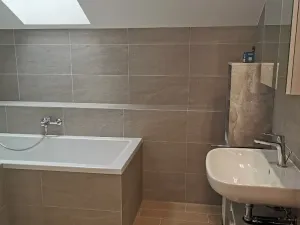 Pronájem bytu 3+kk, Praha - Třeboradice, U Slaviborského dvora, 95 m2