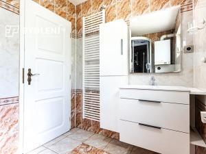 Prodej rodinného domu, Krupka, K Plovárně, 181 m2