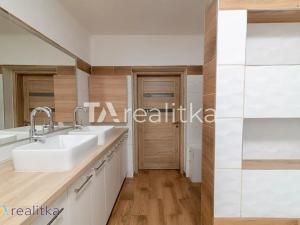 Prodej rodinného domu, Doubrava, 186 m2