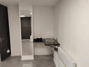 Pronájem obchodního prostoru, Praha - Bubeneč, Milady Horákové, 61 m2