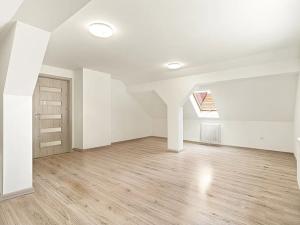 Prodej rodinného domu, Vinařice, V. ulice, 150 m2