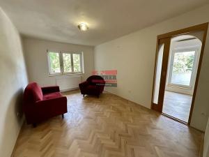 Pronájem bytu 2+1, Sezimovo Ústí, Dr. E. Beneše, 75 m2