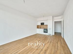Pronájem bytu 1+kk, Znojmo, Jarošova, 30 m2