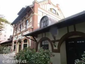 Dražba restaurace, Praha - Holešovice, Jankovcova, 1096 m2