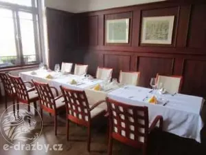 Dražba restaurace, Praha - Holešovice, Jankovcova, 1096 m2