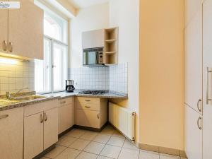 Pronájem bytu 2+1, Praha - Vinohrady, Polská, 50 m2