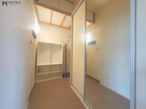 Pronájem bytu 2+kk, Praha - Holešovice, Jankovcova, 45 m2