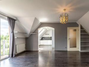 Prodej bytu 3+1, Nupaky, U Školky, 73 m2