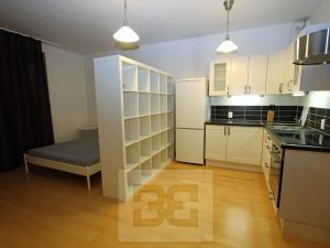 Pronájem bytu 1+kk, Praha - Košíře, Pod Kavalírkou, 45 m2
