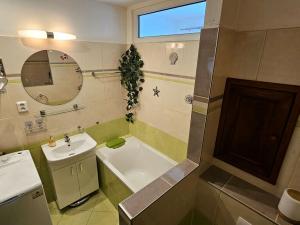 Prodej bytu 2+1, Beroun - Beroun-Město, Třída Míru, 52 m2