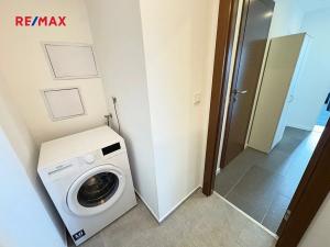 Prodej bytu 3+1, Praha - Újezd nad Lesy, Žárovická, 63 m2