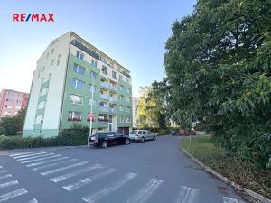 Prodej bytu 3+1, Praha - Újezd nad Lesy, Žárovická, 63 m2