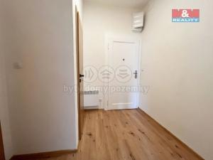 Pronájem bytu 2+kk, Plzeň - Doubravka, Masarykova, 44 m2