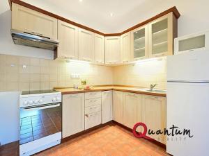Prodej bytu 2+kk, Milovice, Kaštanová, 54 m2